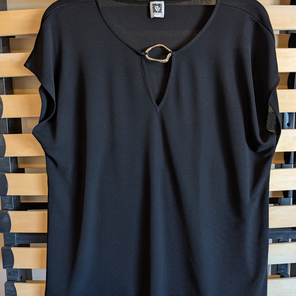 Anne Klein Black Blouse with Keyhole Detail